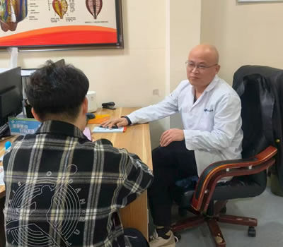 红河哈尼族彝族自治州|男科医师高朋磊：守护男性健康，专业男科诊疗